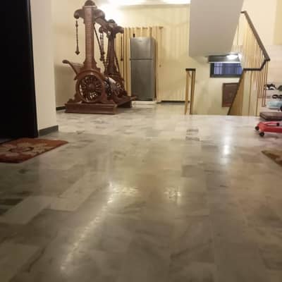 600 Sq. Yards Independent Banglow for rent on main khayaban-e-Mujahid.