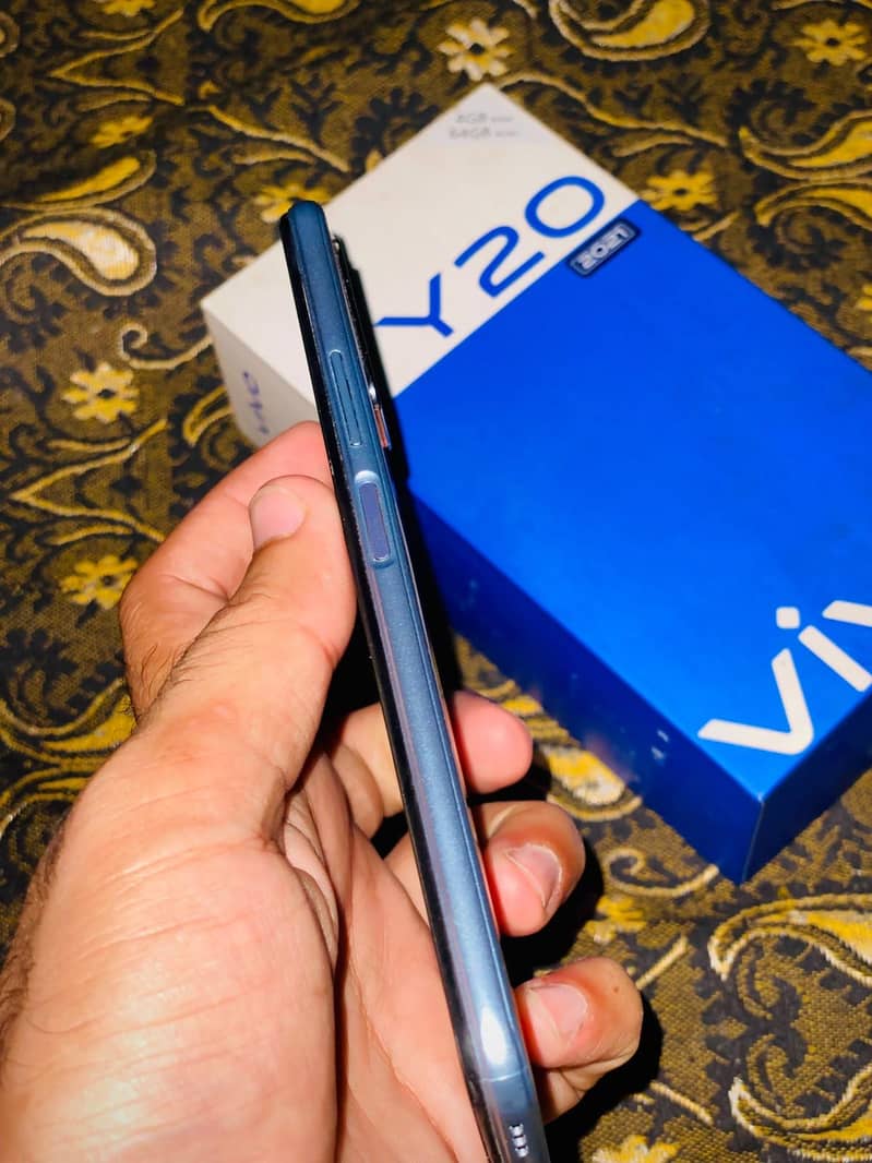 Vivo Y20 3