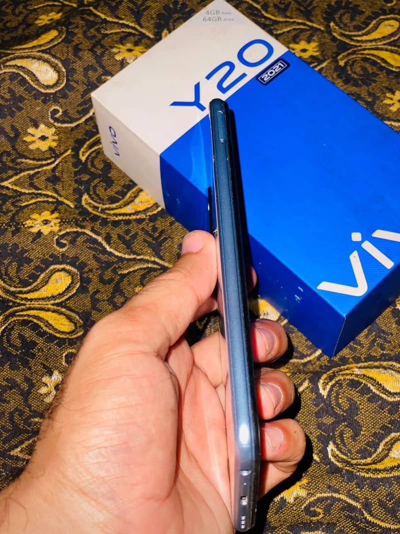 Vivo Y20 7