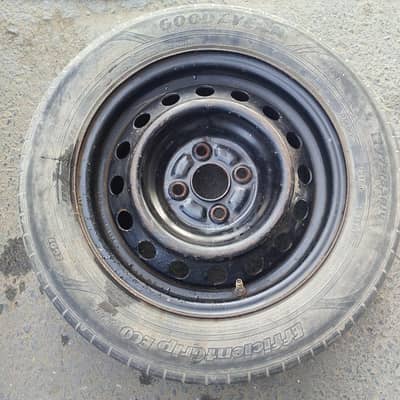 Tubeless tyer with stapni urgent sale bilkul ok ha