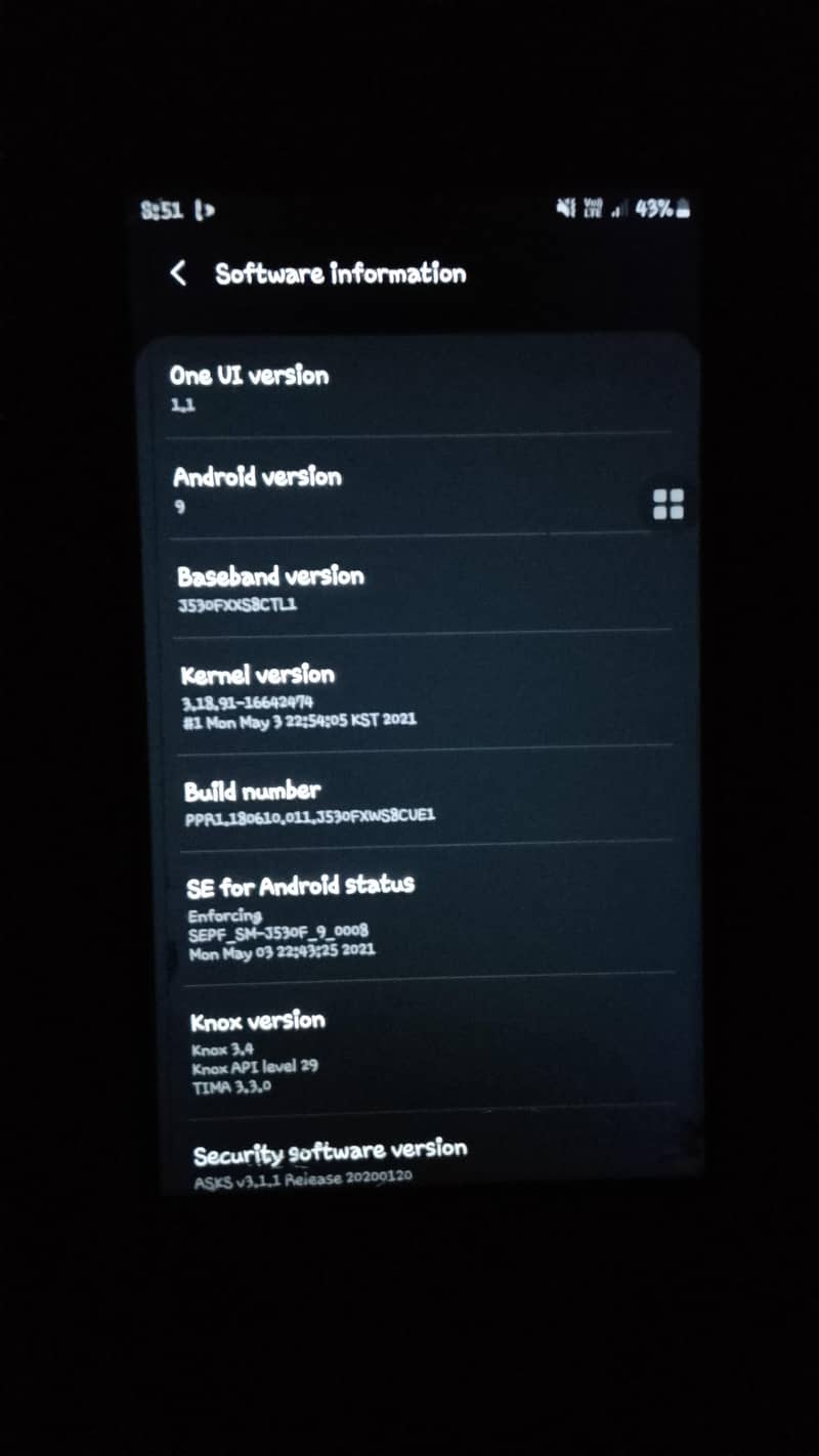Samsung Mobile J5 Pro 5
