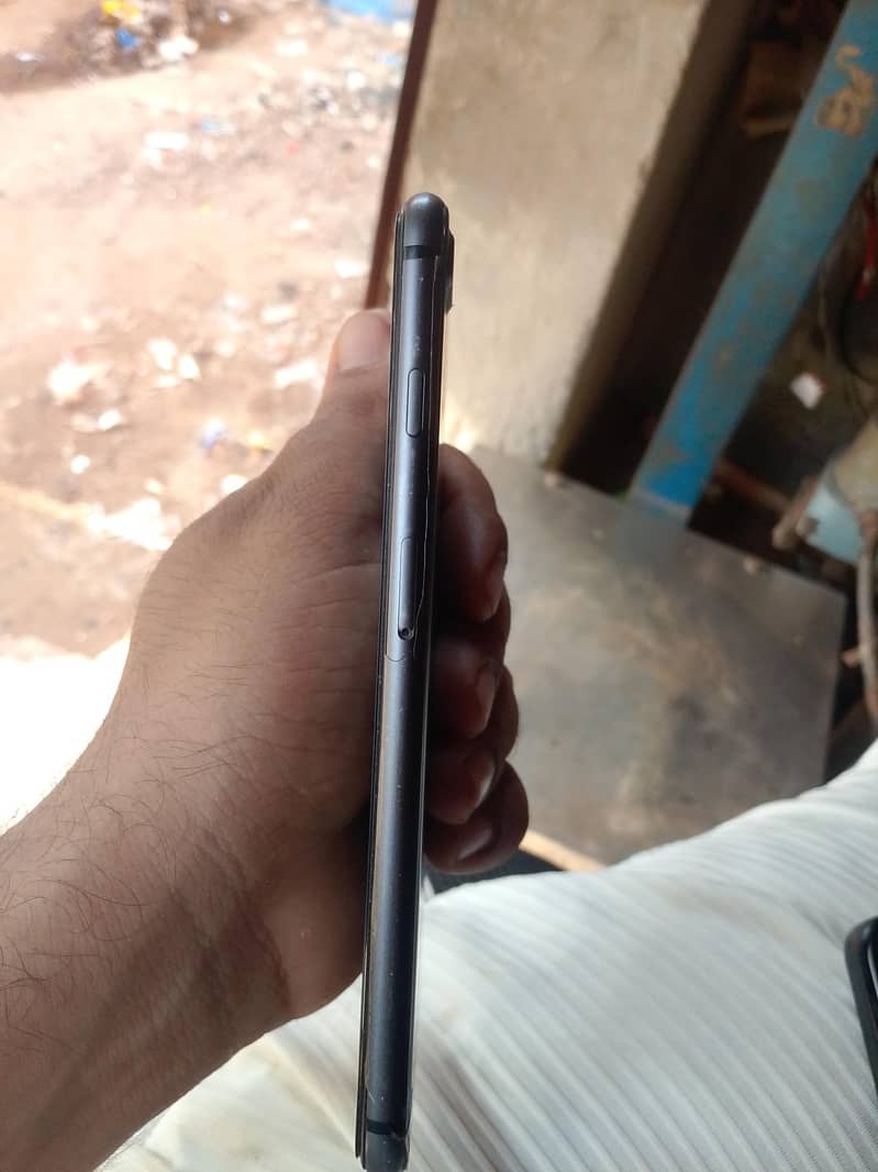 Apple iPhone 8plus 2