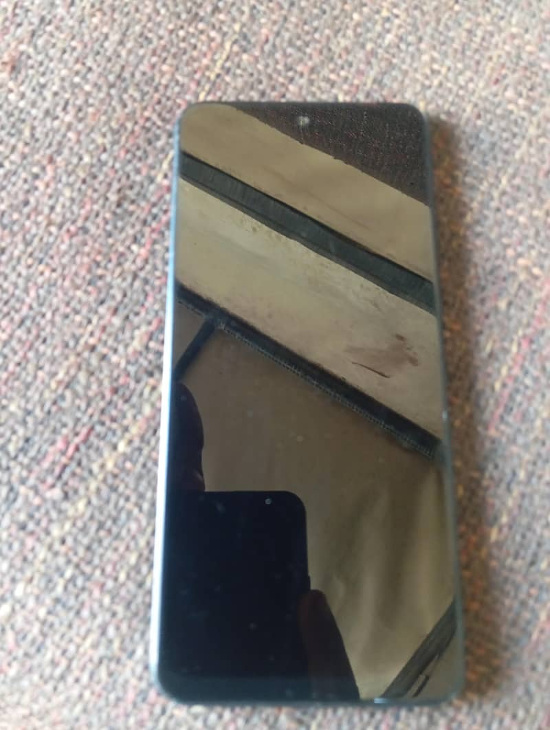 vivo y28 1
