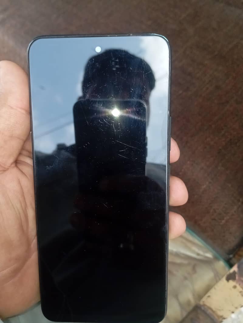 vivo y28 2