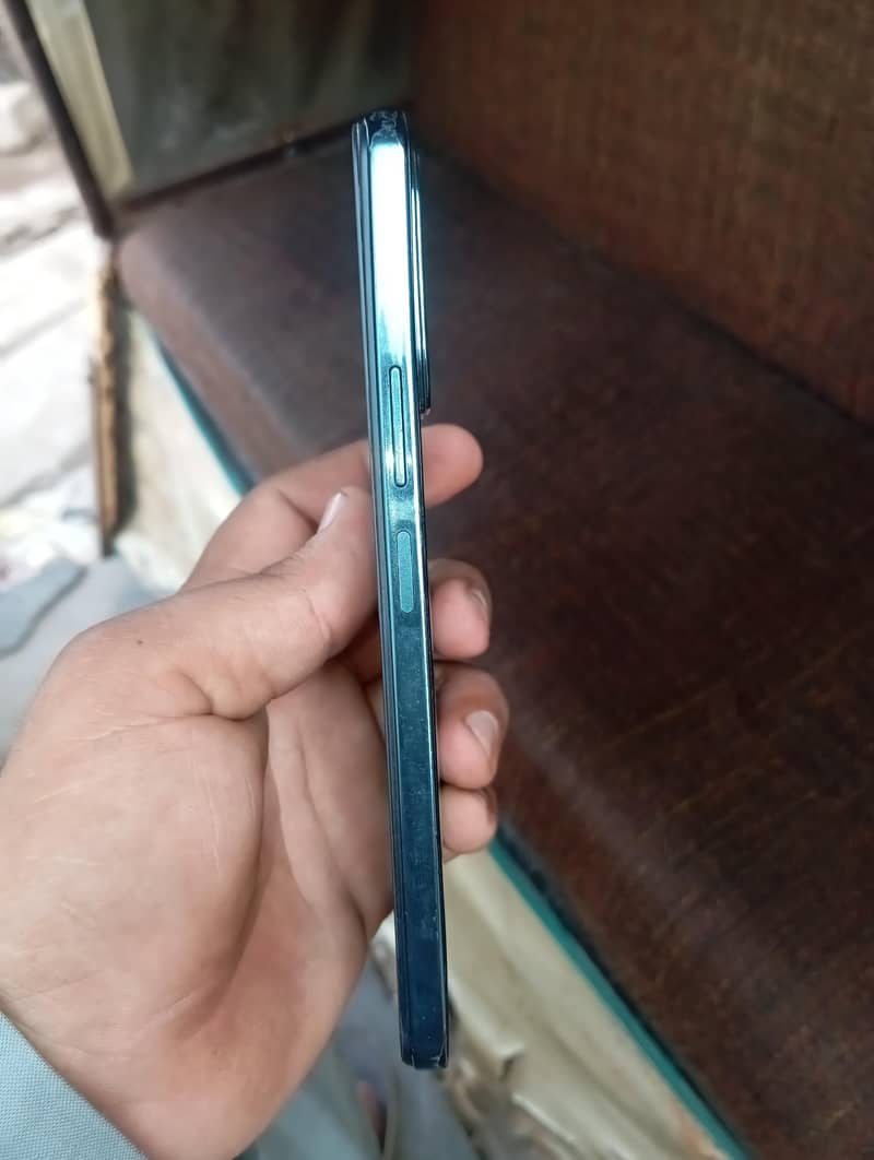 vivo y28 3