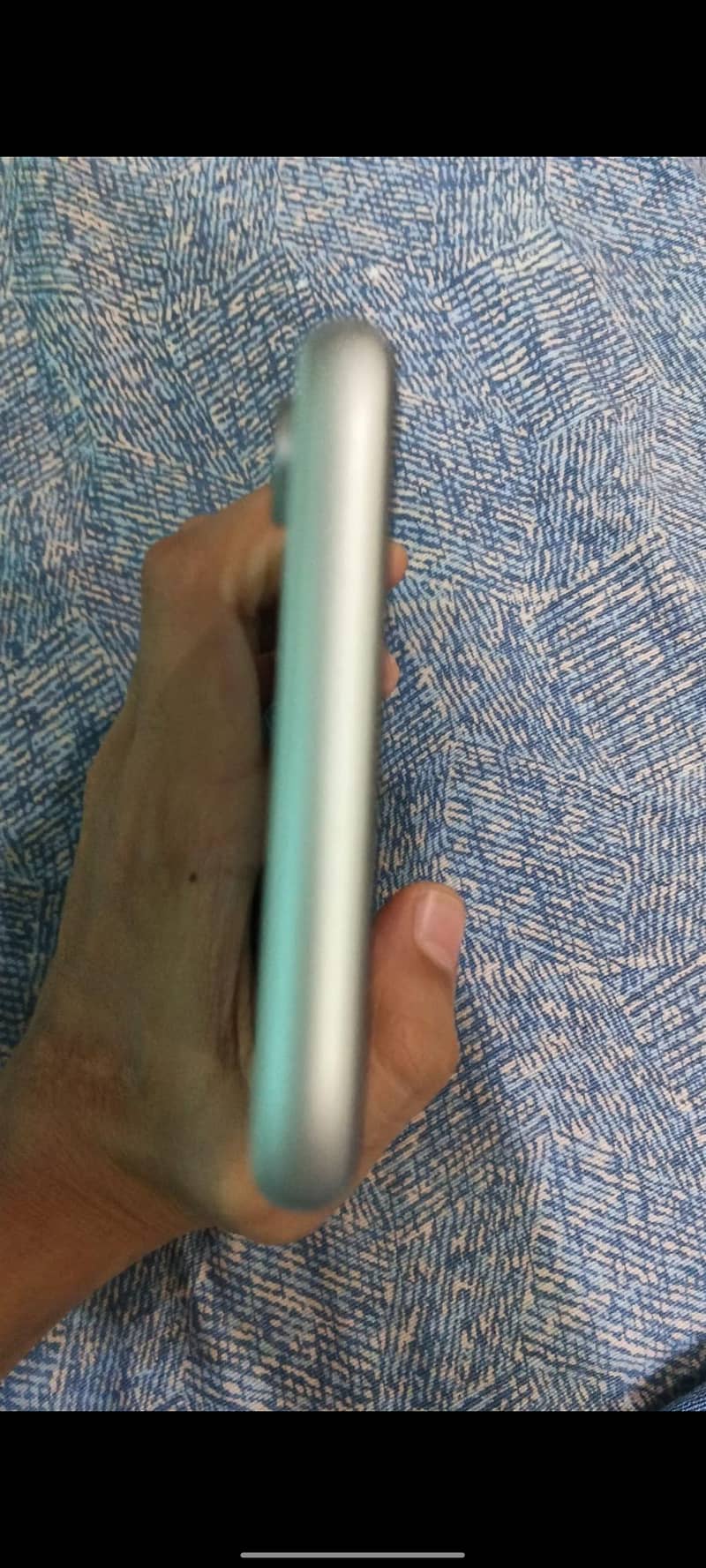 Apple iPhone XR 4