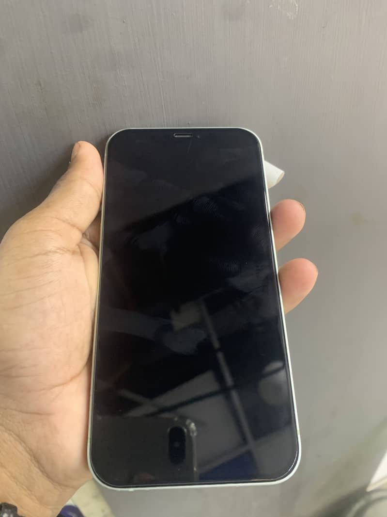 Apple iPhone 12 1