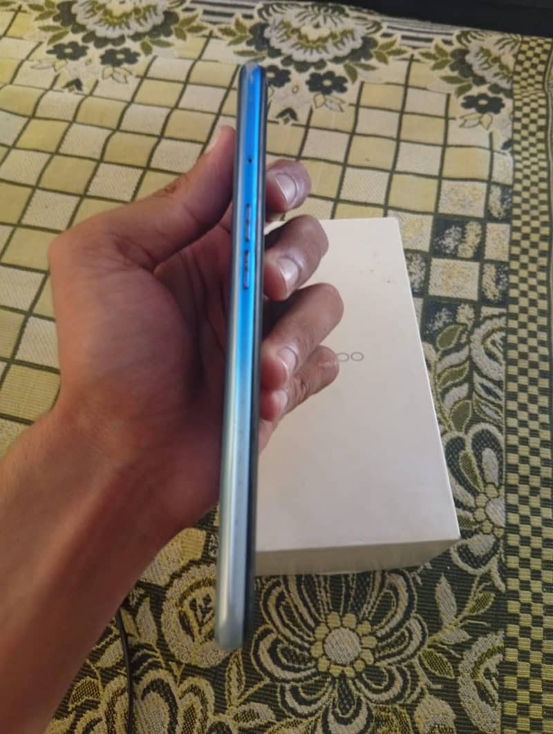 OPPO A54 4