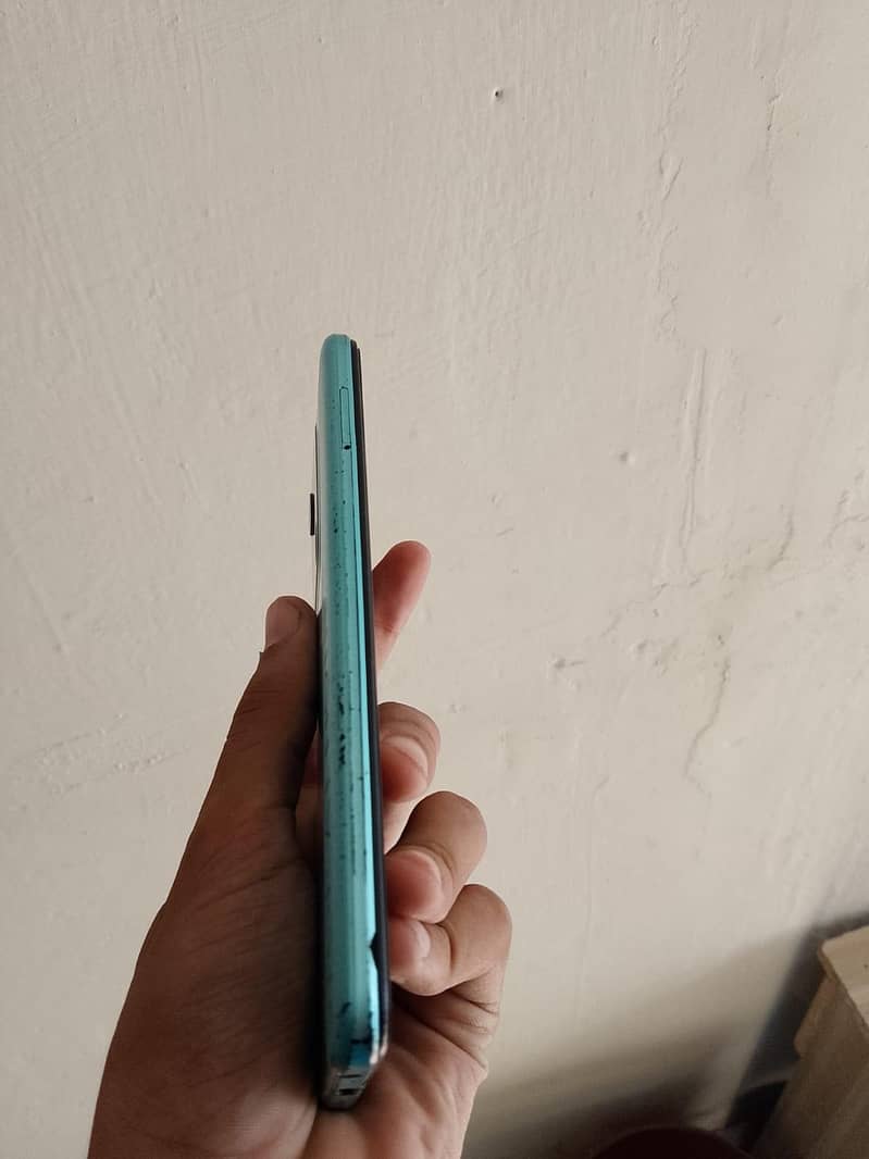 Tecno Spark 8C 0