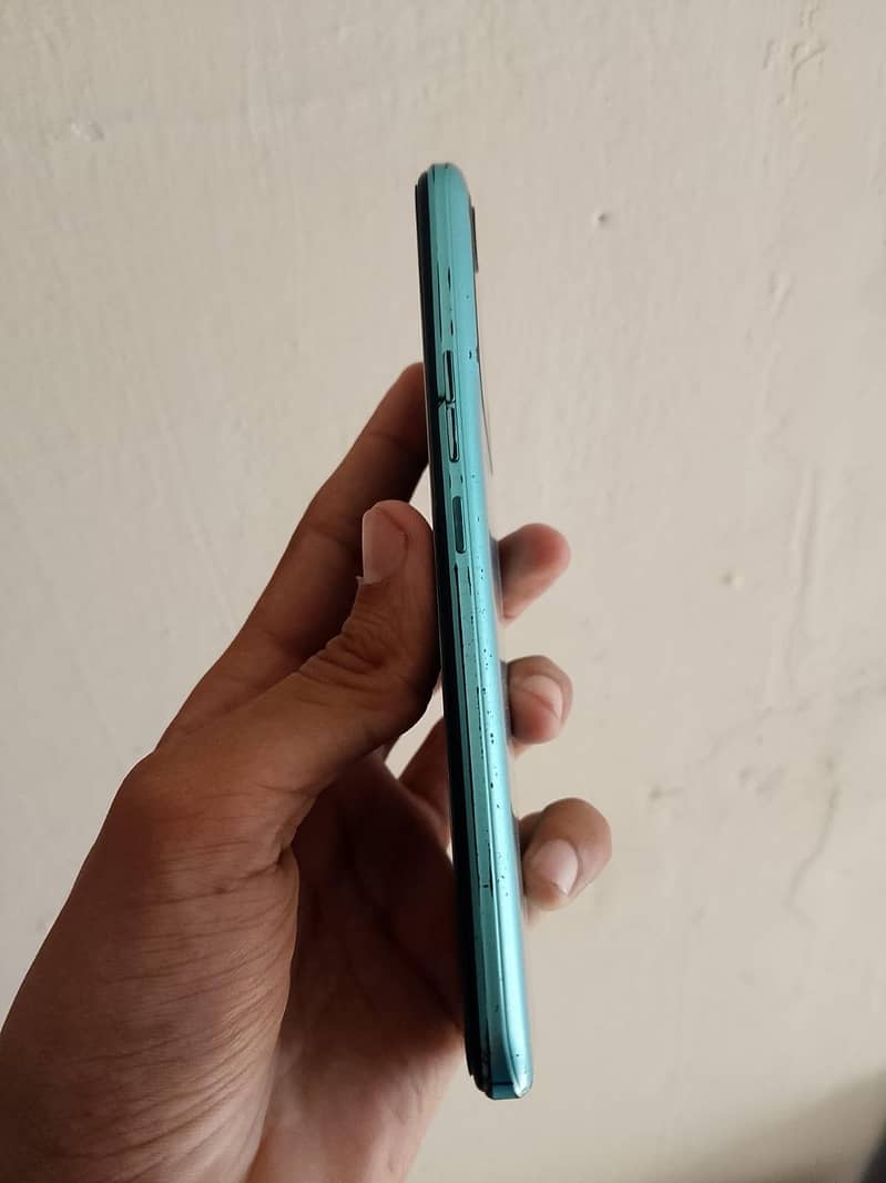 Tecno Spark 8C 5
