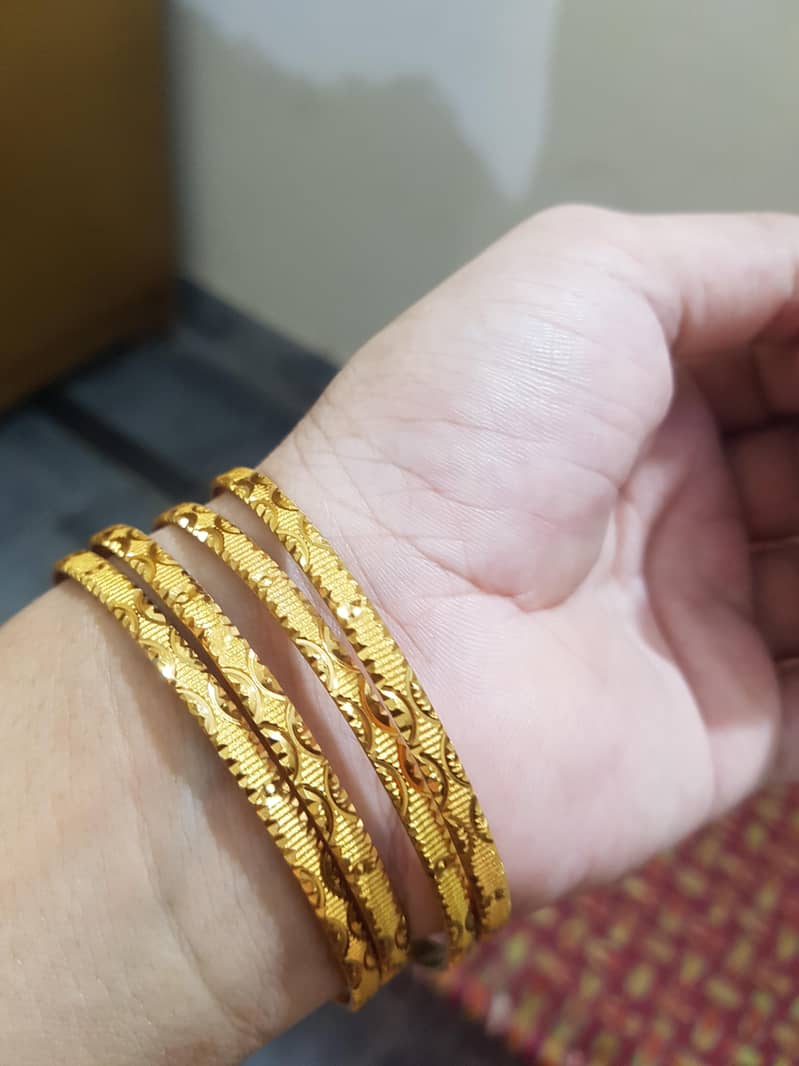 Beautiful bangles 0