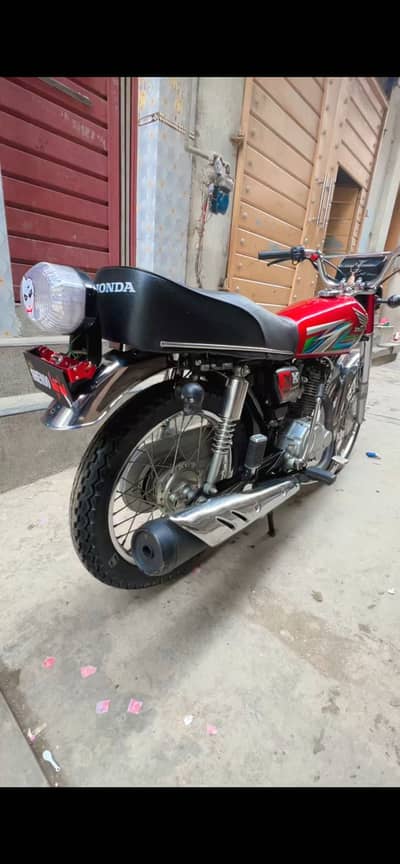 Honda 125 modal 23