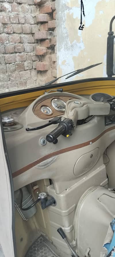 Good condition Rickshaw For Sales