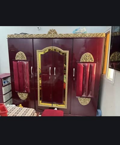 4 door wardrobe good quality for sale.