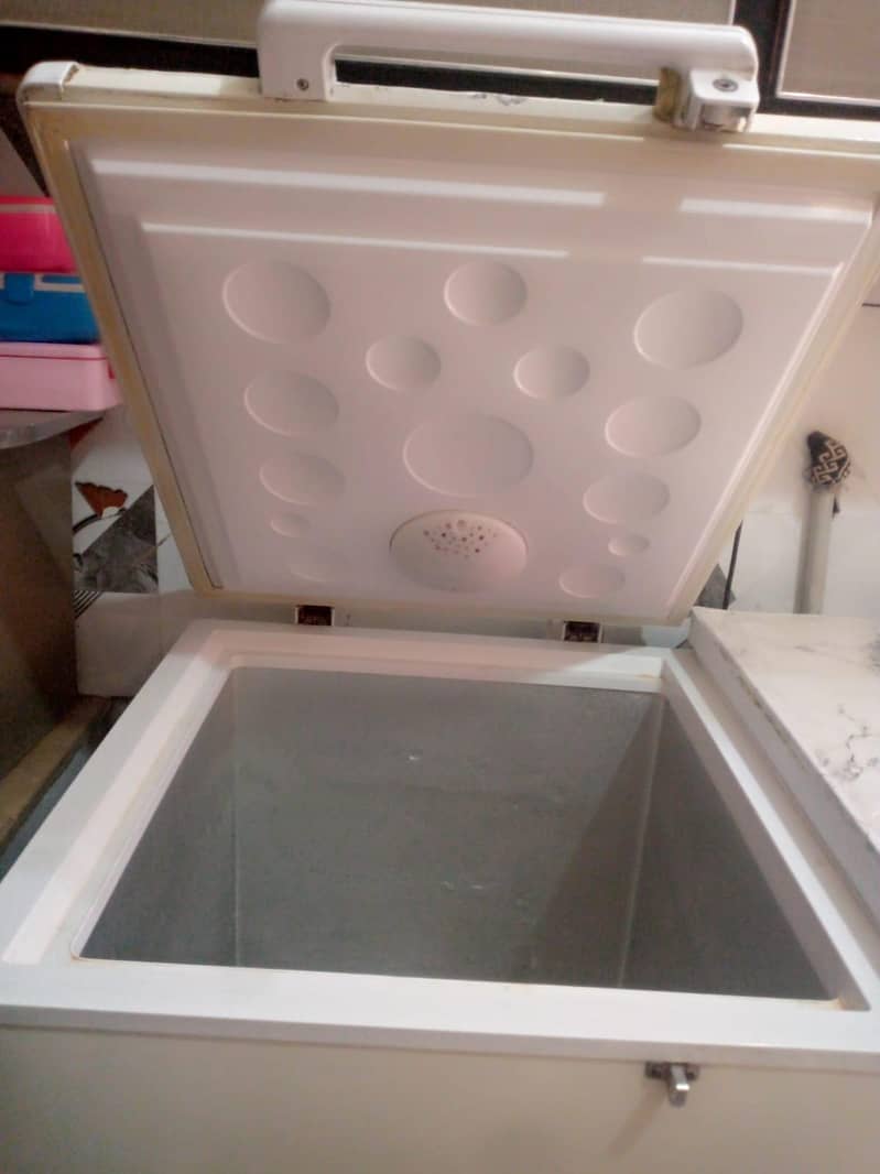 deep freezer 1