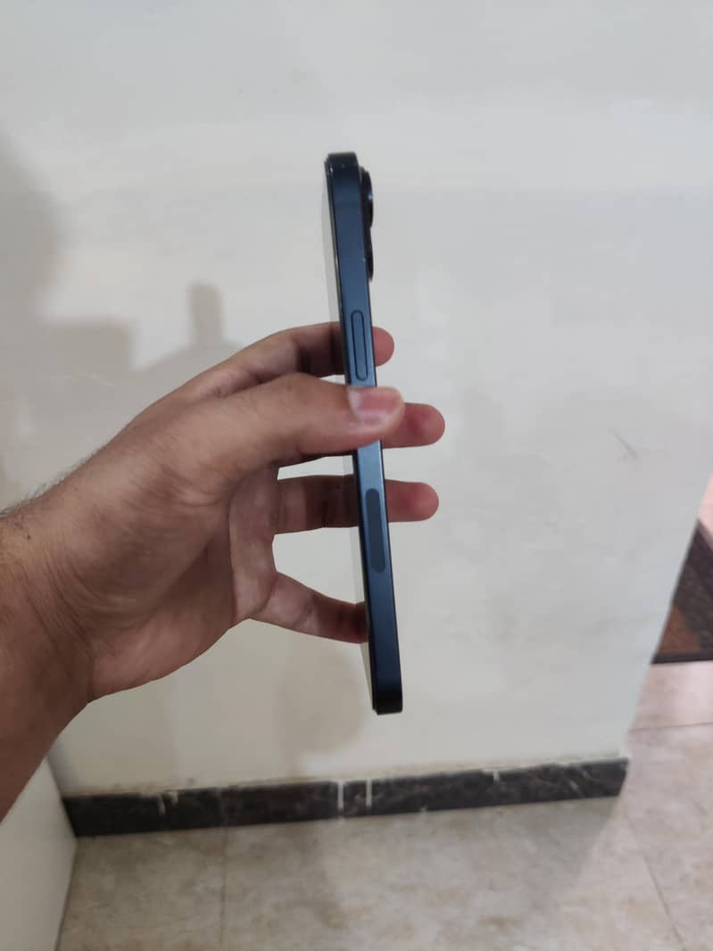 Apple iPhone 14 plus 3