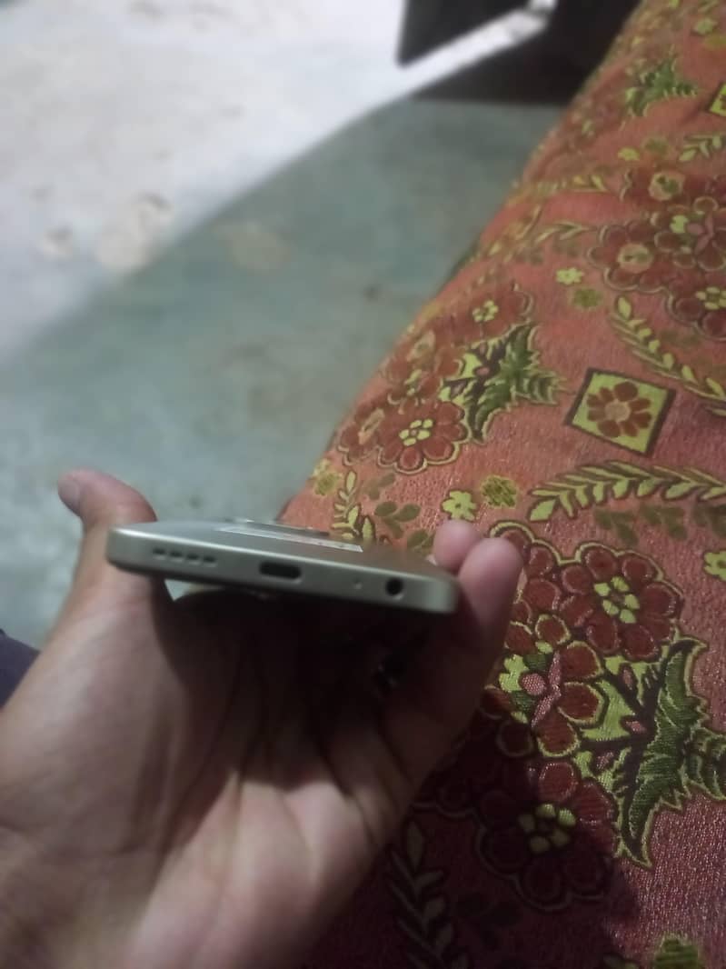 Itel City 100 3
