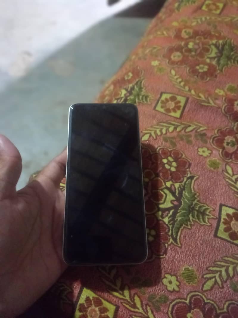 Itel City 100 4