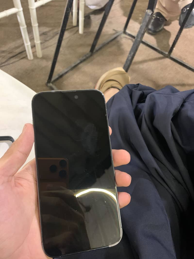 iphone 14 pro max 4