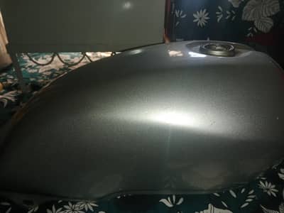 Honda deluxe ka fuel Tank hn for sale