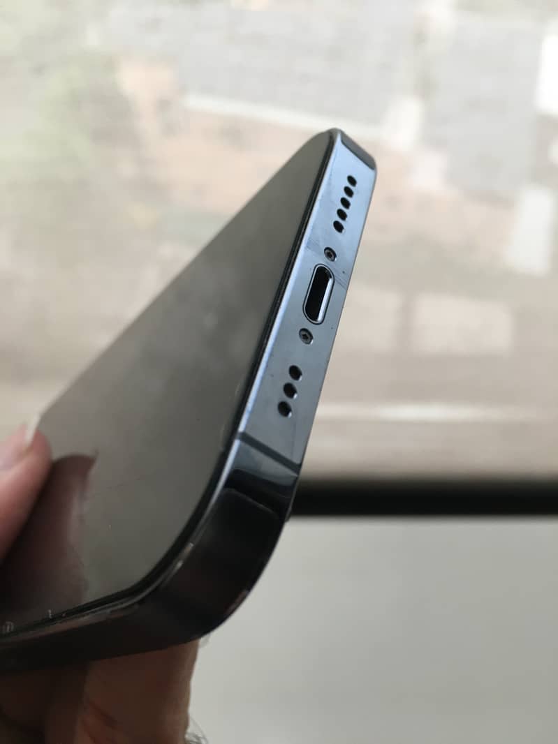 Apple iPhone 13 Pro 3