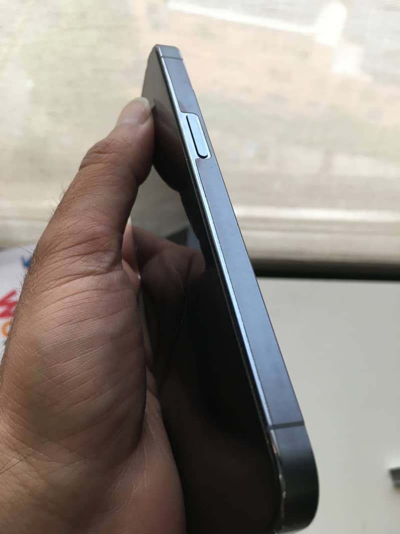Apple iPhone 13 Pro 5