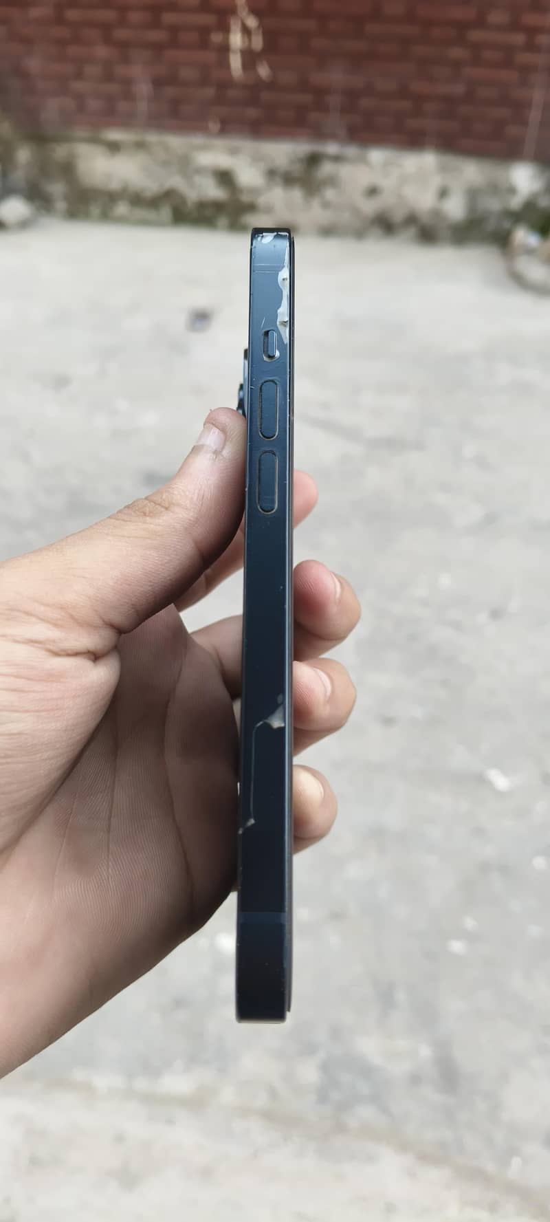 Apple iPhone 14 4