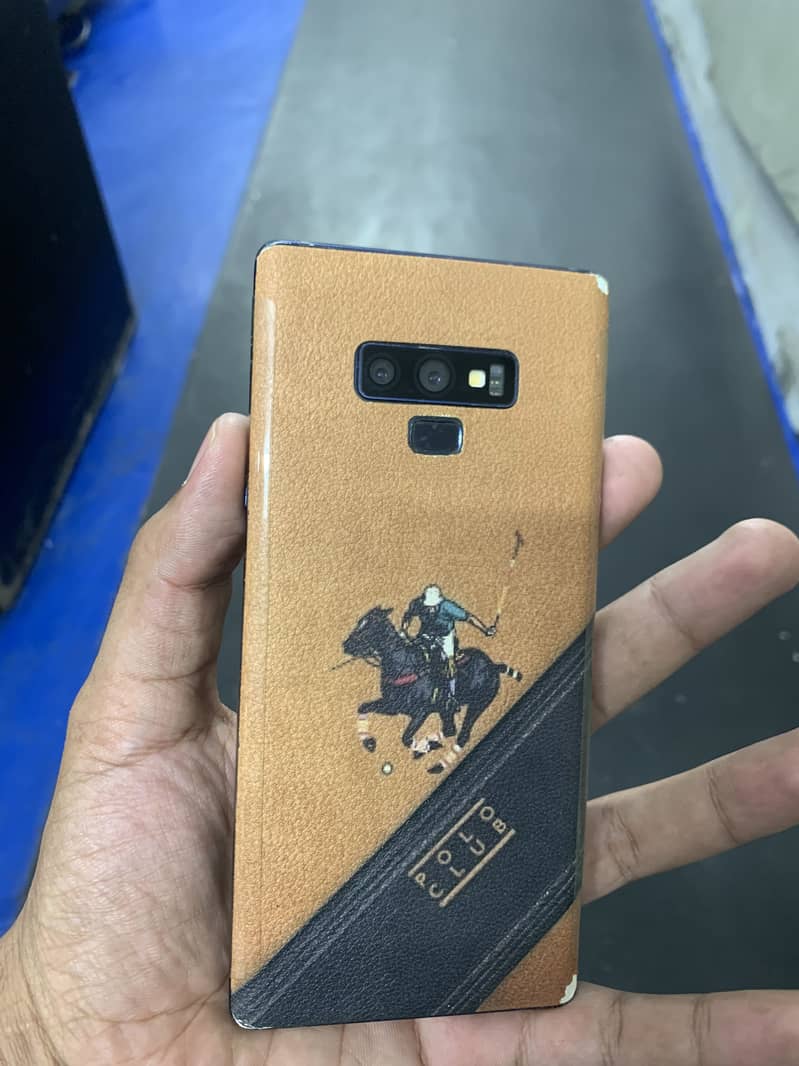 Samsung Mobile Note 9 6