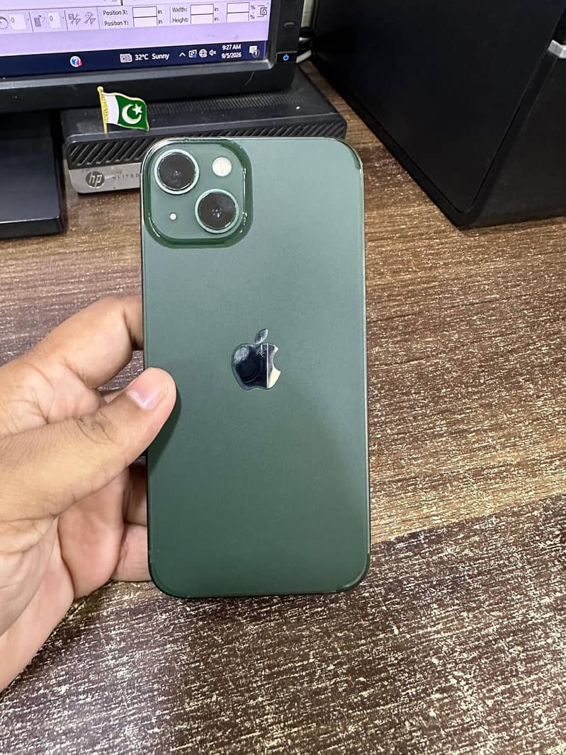 Apple iPhone 13 1