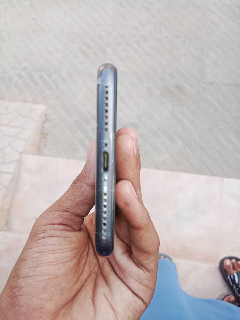 Apple iPhone 8 Plus 2