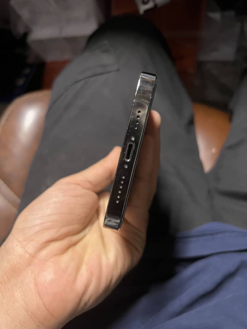 Apple iPhone 13 Pro Max 6