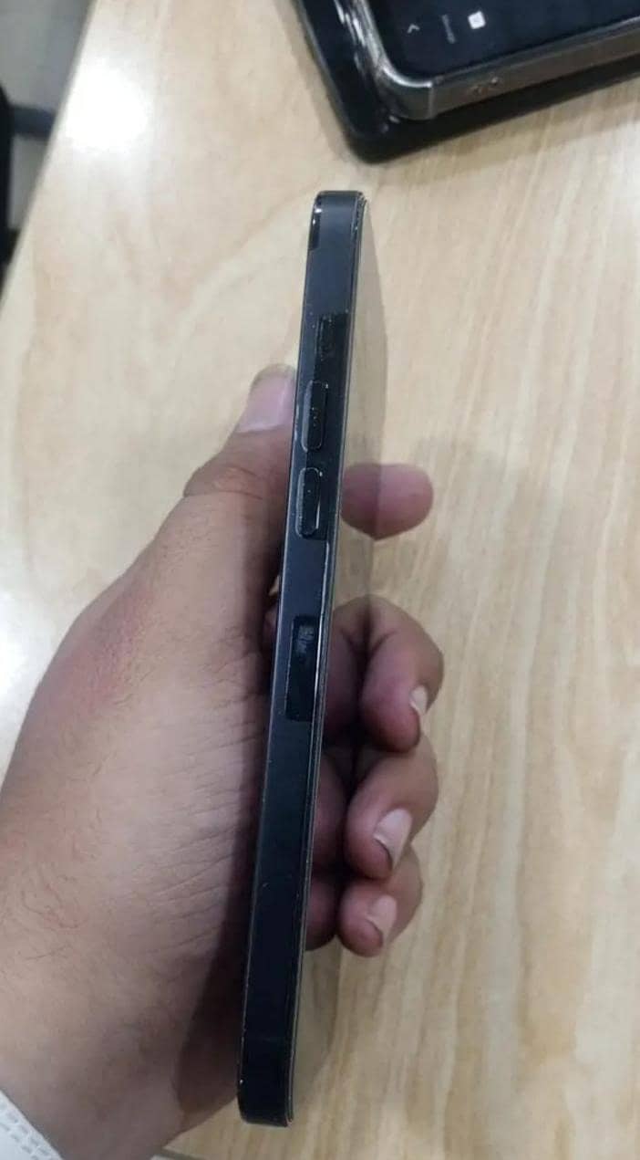 Apple iPhone 14 Pro Max 3