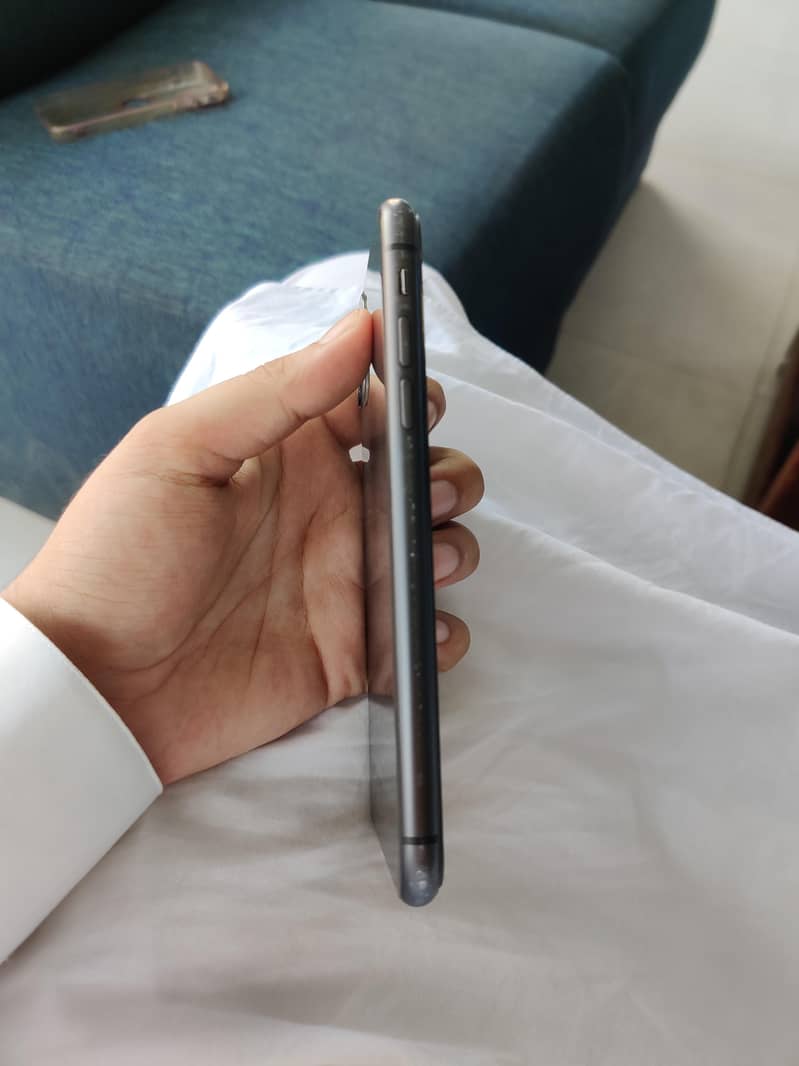 Apple iPhone 11 2