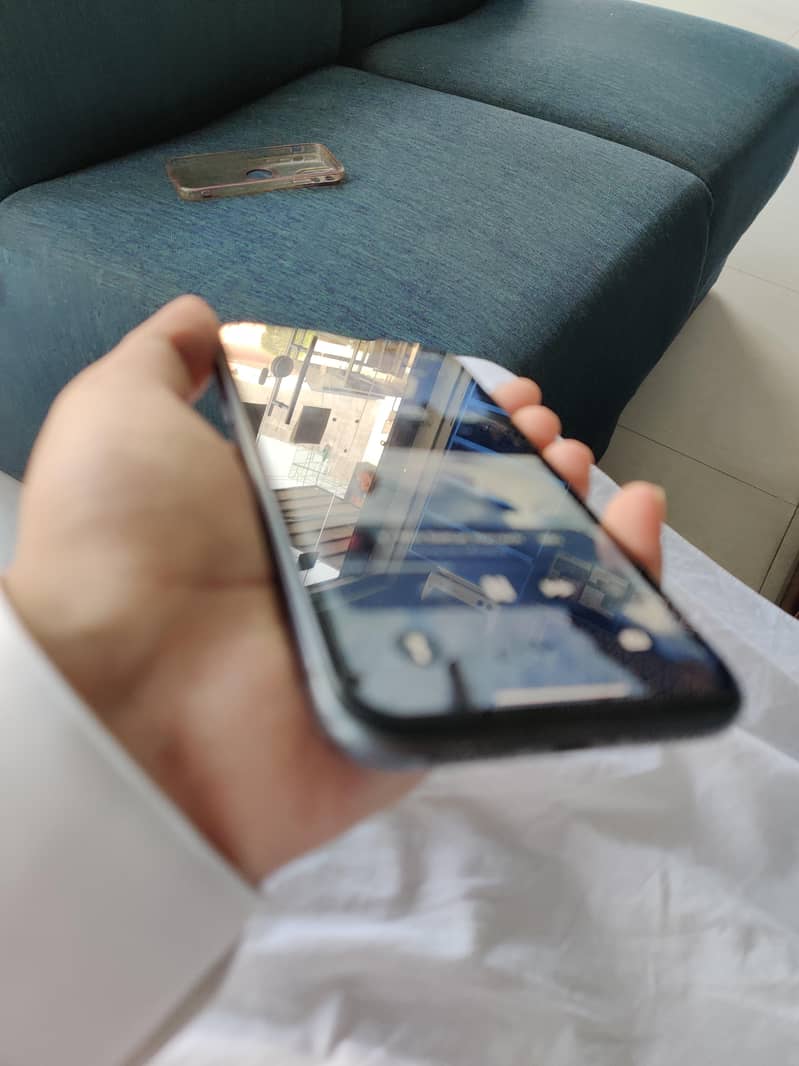 Apple iPhone 11 5