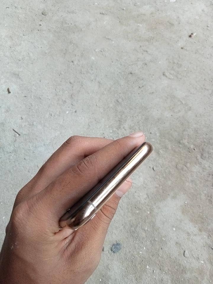 Apple iPhone 11 Pro 5