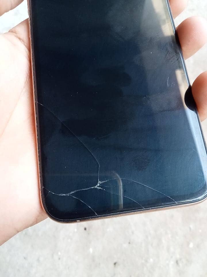 Apple iPhone 11 Pro 6