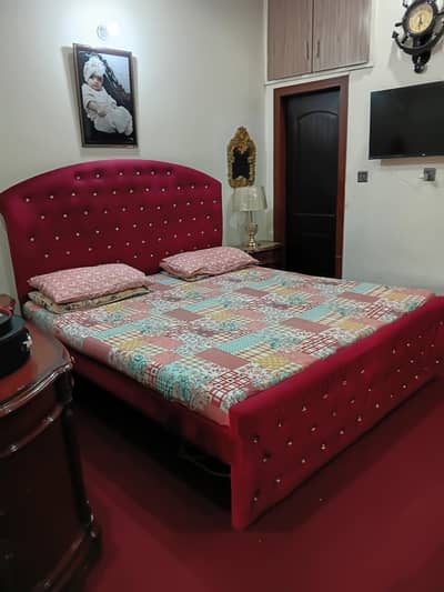 wooden and poshish bed set for sale