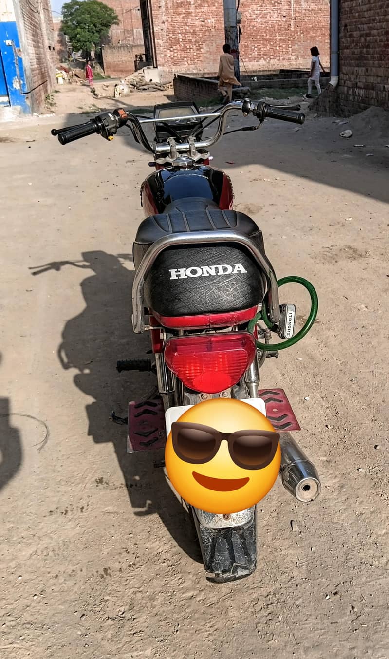 Honda CD70 3