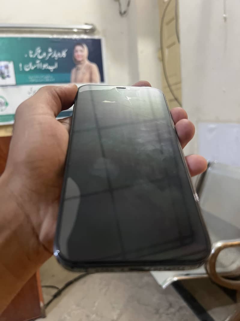 Apple iPhone 12 Pro Max 4