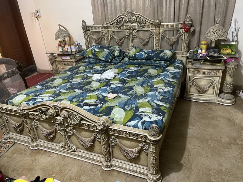 Bedroom set 0