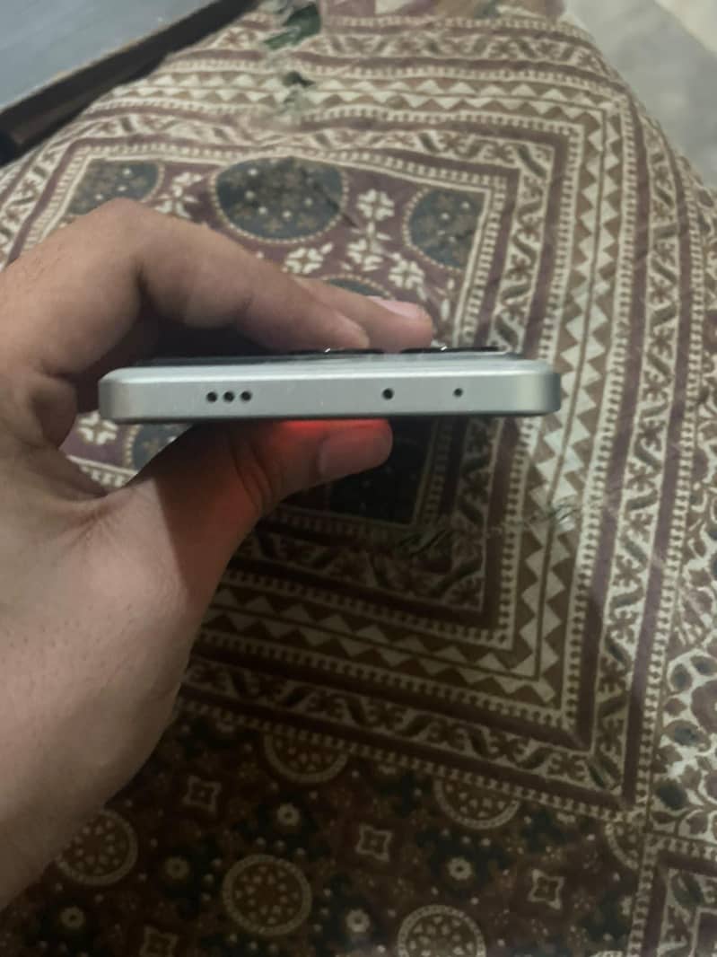 Xiaomi POCO X6 Pro 3