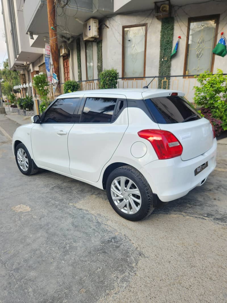 Suzuki Swift 2022 5
