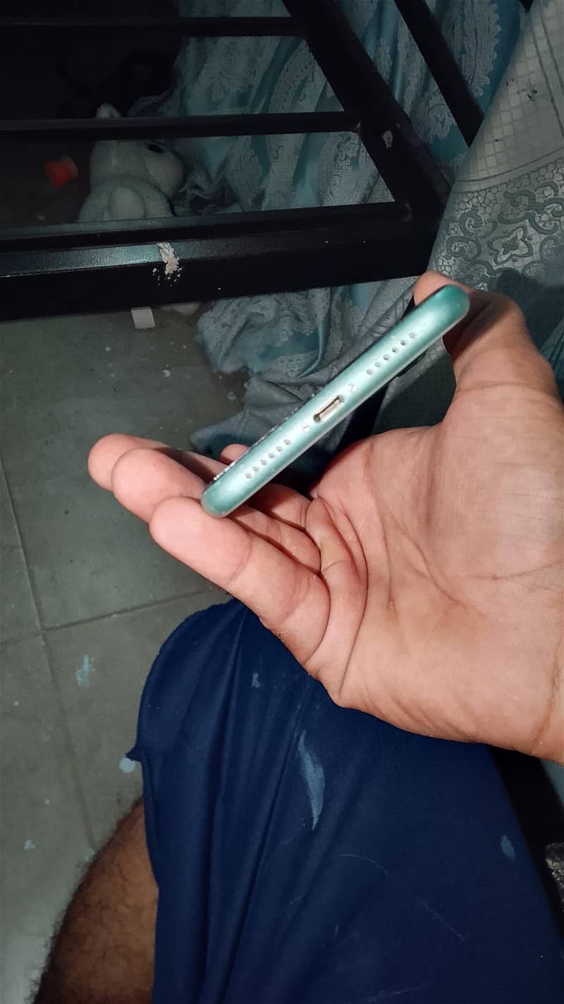 Apple iPhone 11 1