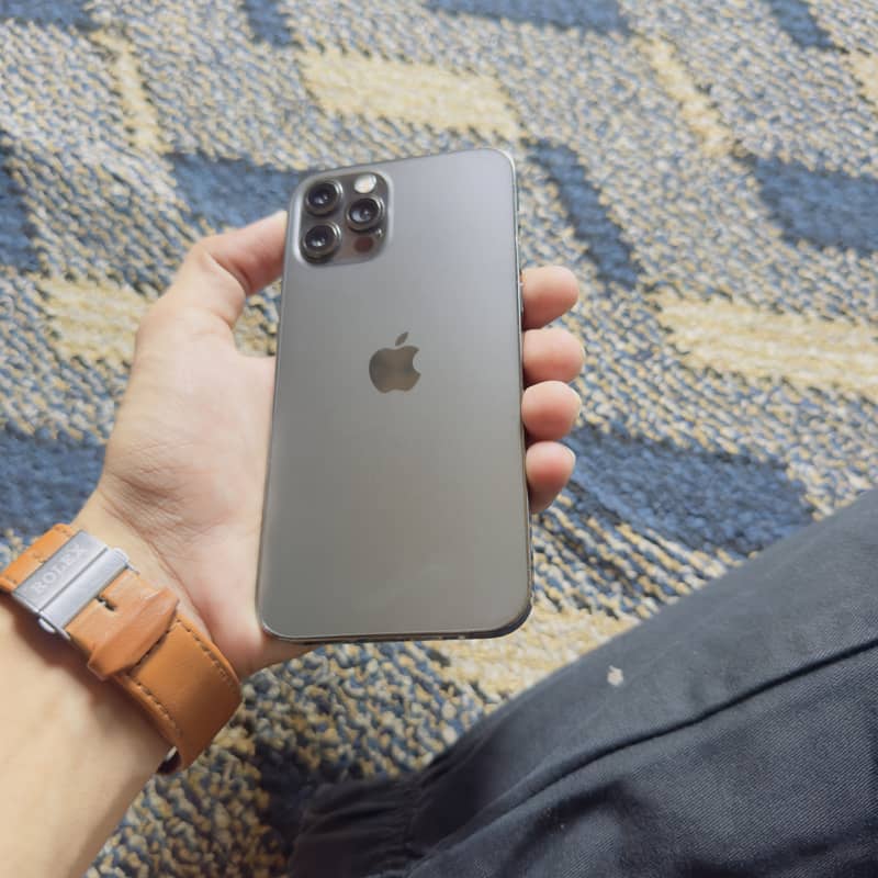 iPhone 12pro 0
