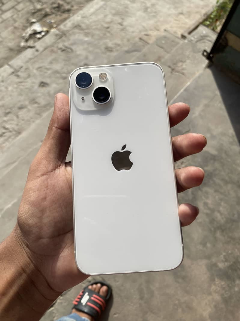Apple iPhone 13 0