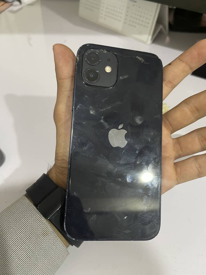 Apple iPhone 12 3