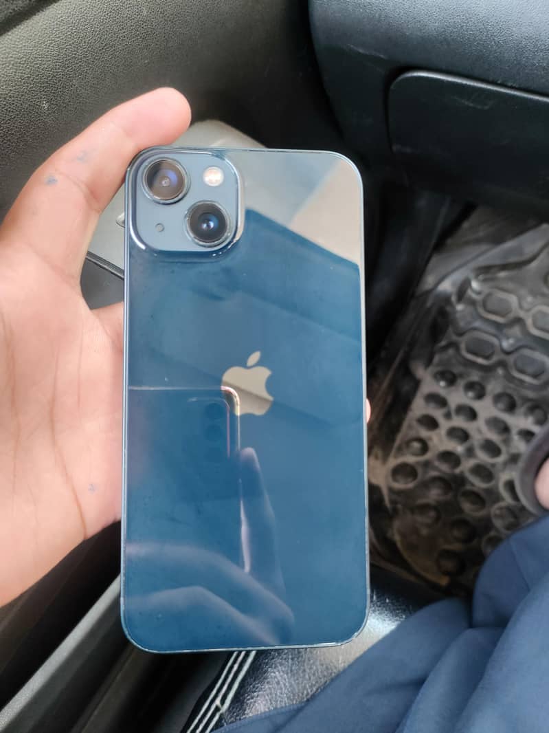Apple iPhone 13 (Carrier Lock) 6