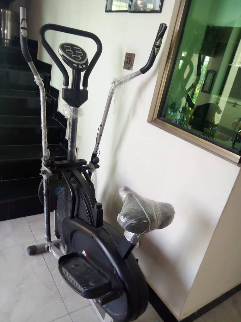 Cross Trainer / Elliptical Exercise Machine – Excellent Condition 1