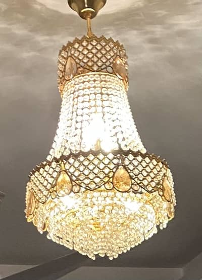 Beautiful Crystal Chandelier & Wall Light – Luxury Design