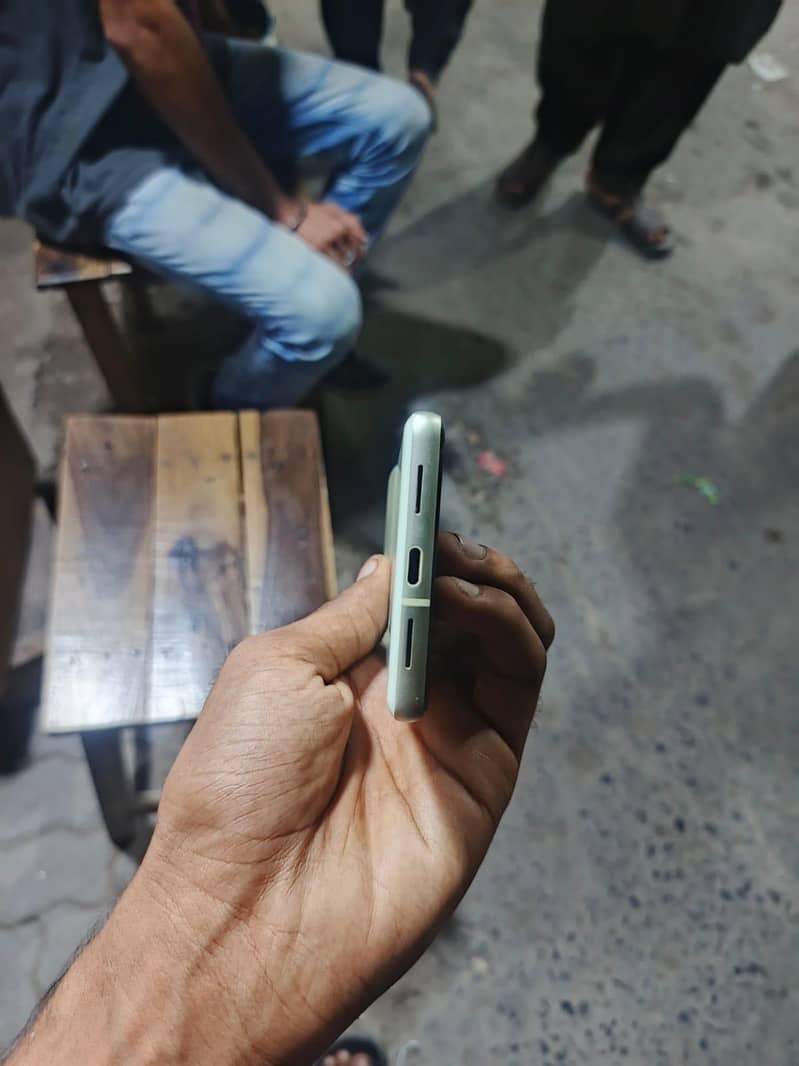 Google Pixel 7 3